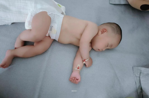 固原孕妇肚子一跳一跳